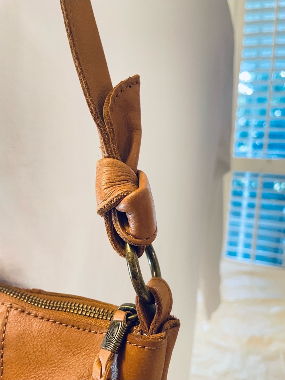 “The Sak” Embossed Tan Brown Leather Hobo Shoulder HandBag. Brass Hardware. - Picture 8 of 16